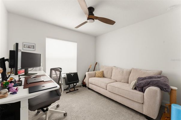 Home Office, Interior