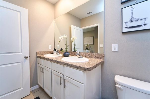 Bathroom, Dual Sink Vanities, Interior