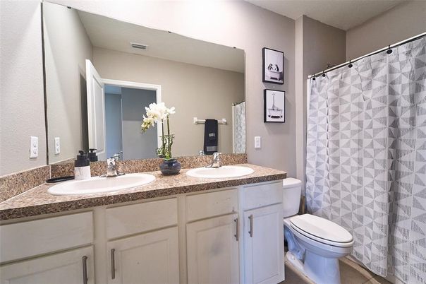 Bathroom, Dual Sink Vanities, Interior