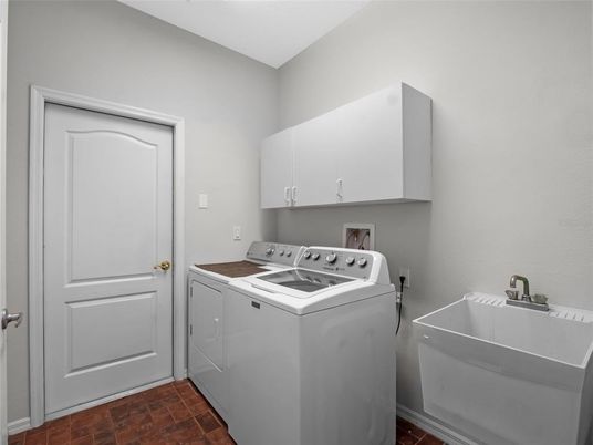 Interior, Washer