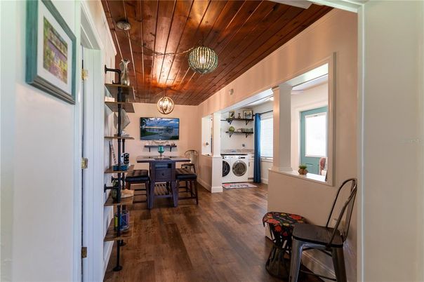 Interior, Washer, Wooden Ceilings, Wood Texture Flooring