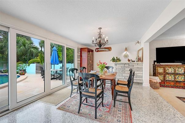 Chandelier, Dining room, Fireplace, Interior