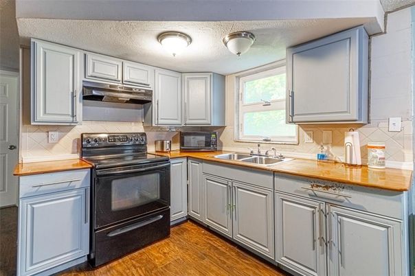 Interior, Kitchen, Wood Texture Flooring