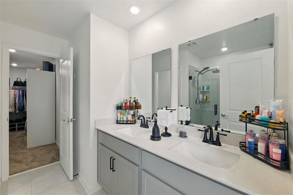 Bathroom, Dual Sink Vanities, Interior, Recessed Lighting