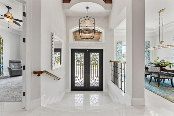 Chandelier, Dining room, Interior, Pendant Lights