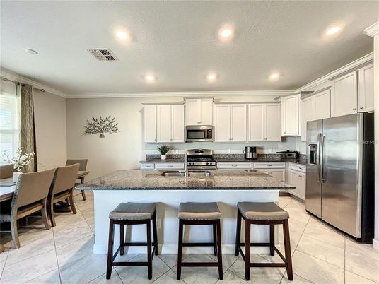 Dining room, Interior, Kitchen, Recessed Lighting, Stainless Steel Appliances
