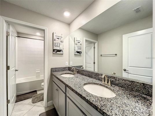 Bathroom, Dual Sink Vanities, Interior, Recessed Lighting