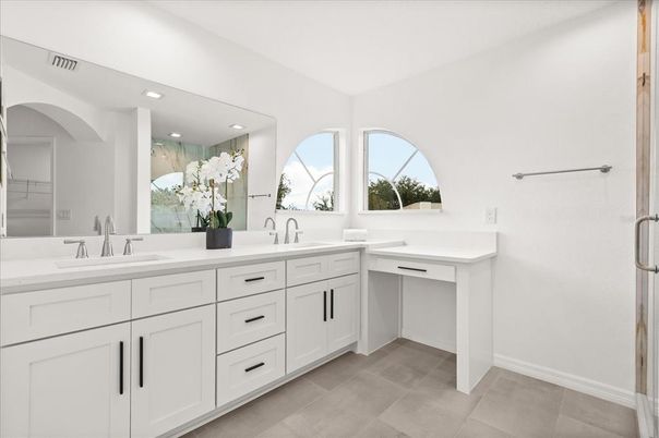 Bathroom, Dual Sink Vanities, Interior, Recessed Lighting