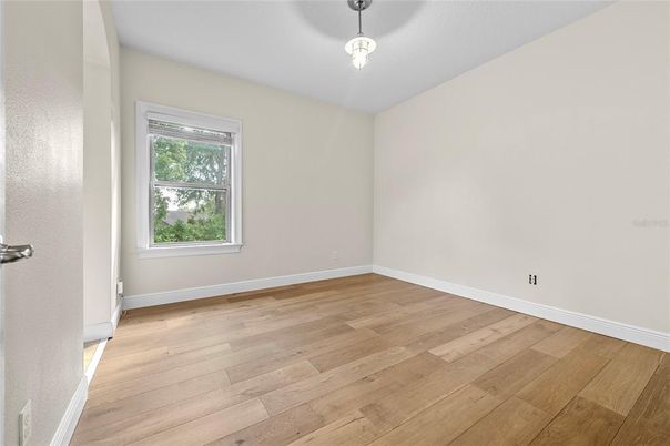 Empty room, Interior, Pendant Lights, Wood Texture Flooring