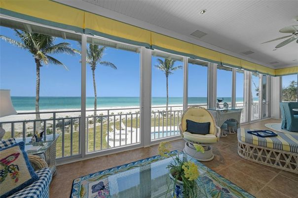 Interior, Sun Room, Water