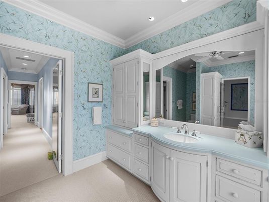 Bathroom, Interior, Recessed Lighting