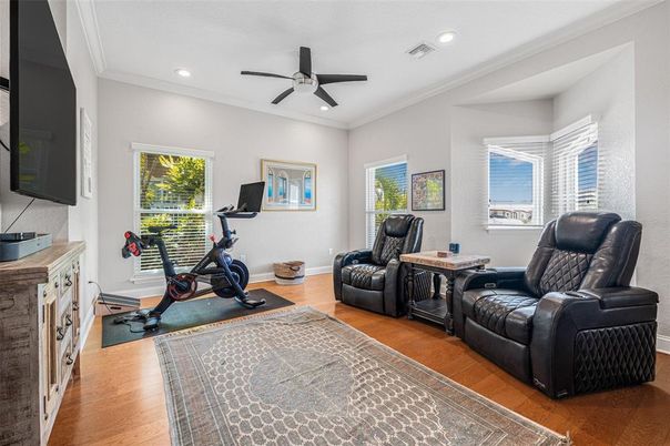 Fitness Equipment, Interior, Recessed Lighting, Wood Texture Flooring