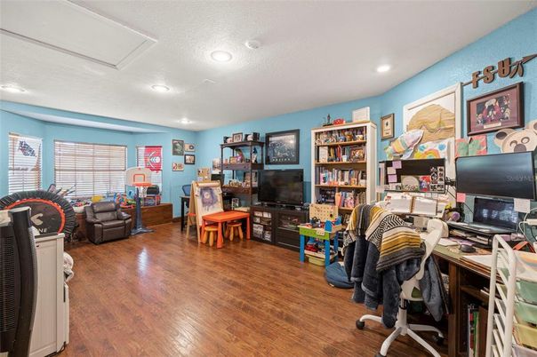 Home Office, Interior, Recessed Lighting, Wood Texture Flooring