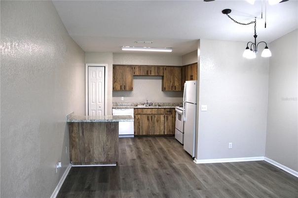 Interior, Kitchen, Pendant Lights, Wood Texture Flooring