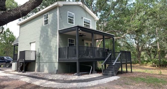 Backyard, Exterior