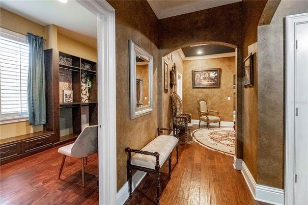 Interior, Recessed Lighting, Wood Texture Flooring