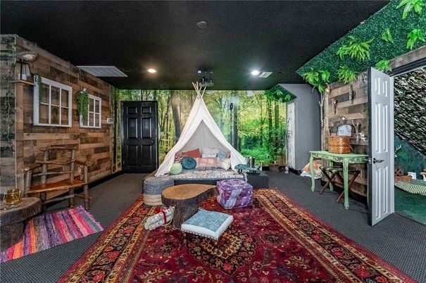 Interior, Recessed Lighting, Wooden Walls