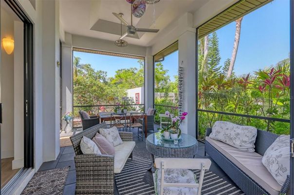 Dining room, Interior, Living room, Sun Room