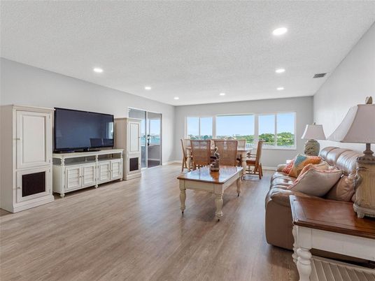Dining room, Interior, Living room, Recessed Lighting, Wood Texture Flooring