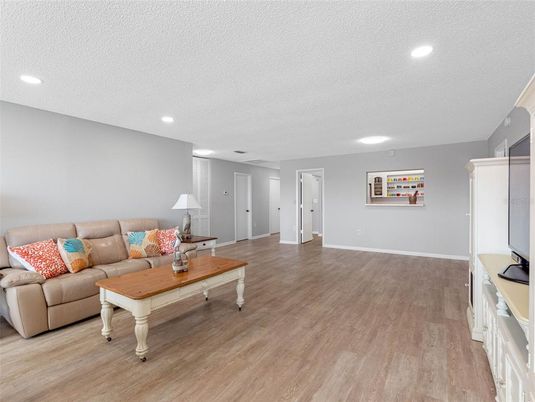 Interior, Living room, Recessed Lighting, Wood Texture Flooring