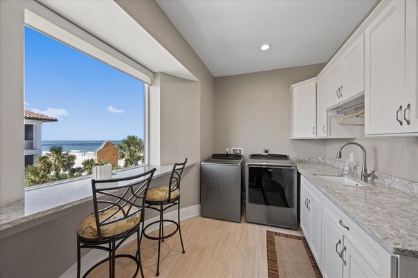 Interior, Kitchen, Recessed Lighting, Washer, Water, Wood Texture Flooring