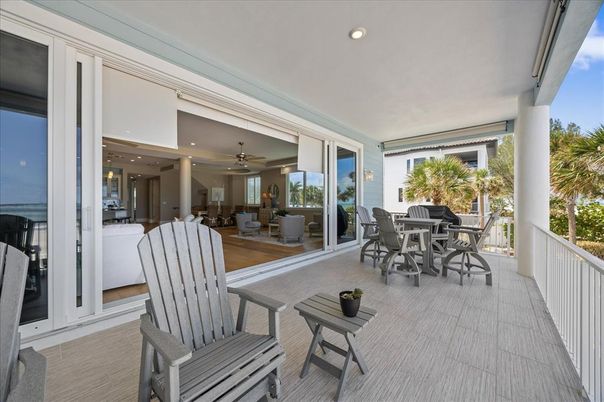Dining room, Interior, Recessed Lighting, Sun Room, Water