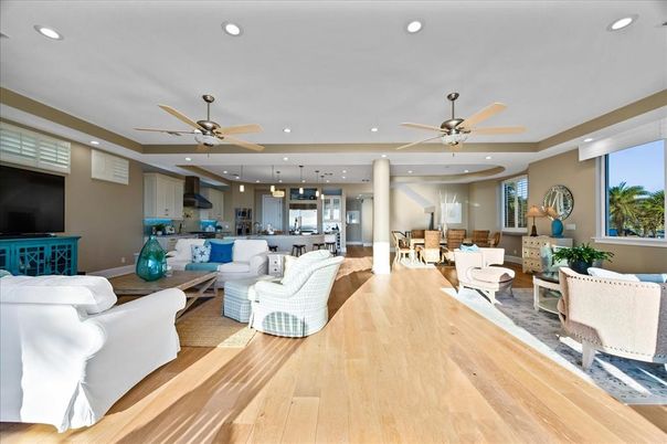 Dining room, Interior, Kitchen, Living room, Pendant Lights, Recessed Lighting, Wood Texture Flooring