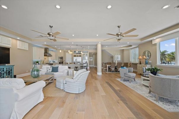 Dining room, Interior, Kitchen, Living room, Pendant Lights, Recessed Lighting, Wood Texture Flooring