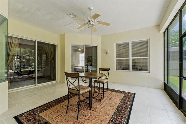 Dining room, Interior