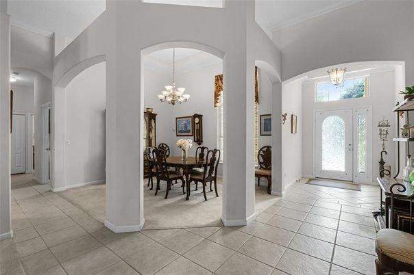 Chandelier, Dining room, Interior, Pendant Lights