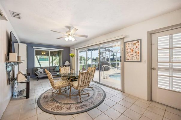 Dining room, Interior, Sun Room