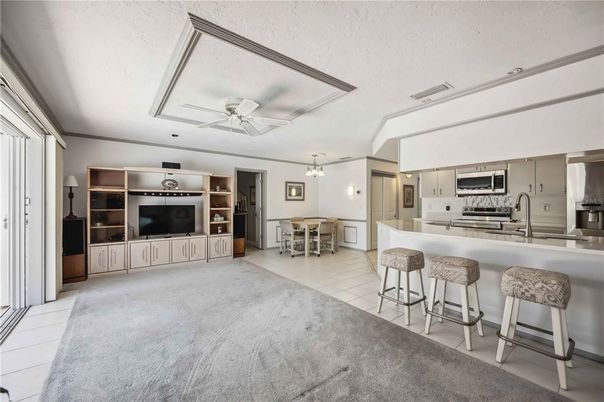 Dining room, Interior, Kitchen, Stainless Steel Appliances