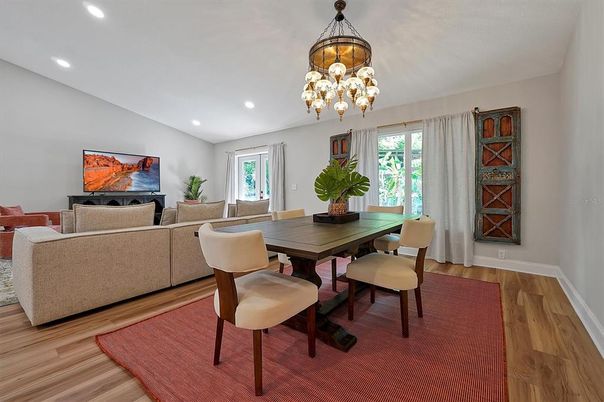 Chandelier, Dining room, Interior, Living room, Recessed Lighting, Wood Texture Flooring