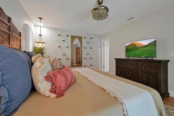 Bedroom, Interior, Pendant Lights
