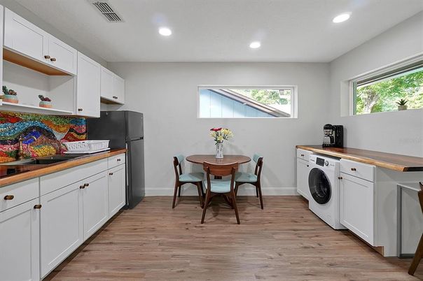 Dining room, Interior, Recessed Lighting, Washer, Wood Texture Flooring