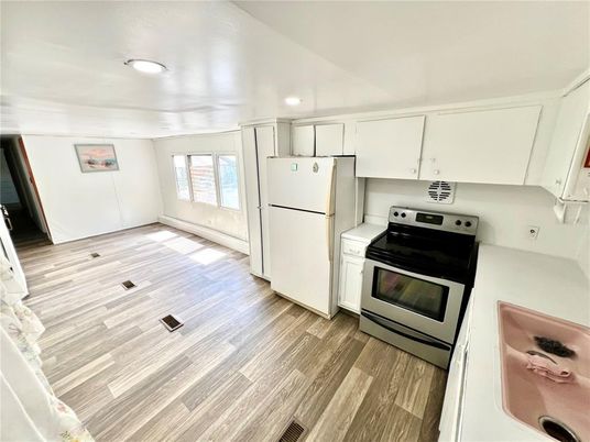 Interior, Kitchen, Recessed Lighting, Wood Texture Flooring
