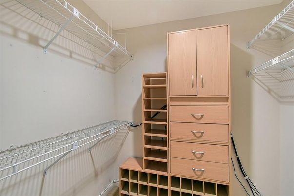 Interior, Walk-in Closets