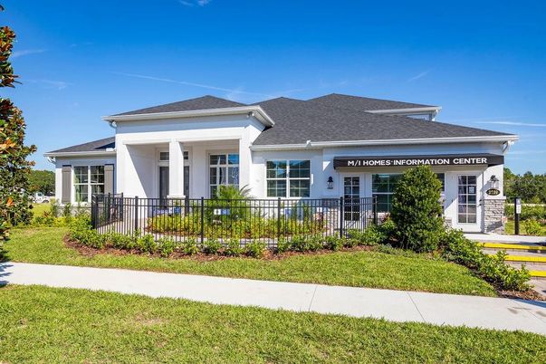 Exterior, Facade, Ranch