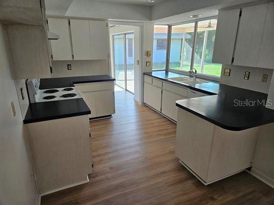 Interior, Kitchen, Recessed Lighting, Wood Texture Flooring
