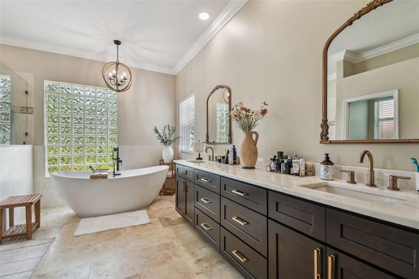 Bathroom, Dual Sink Vanities, Free Standing Baths, Interior, Pendant Lights, Recessed Lighting