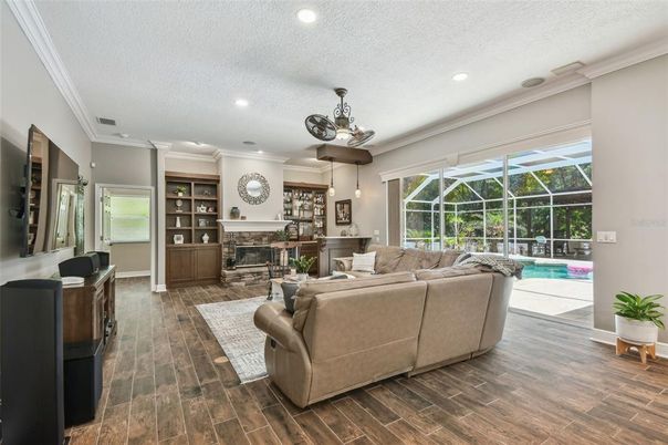 Fireplace, Interior, Living room, Pendant Lights, Recessed Lighting, Wood Texture Flooring