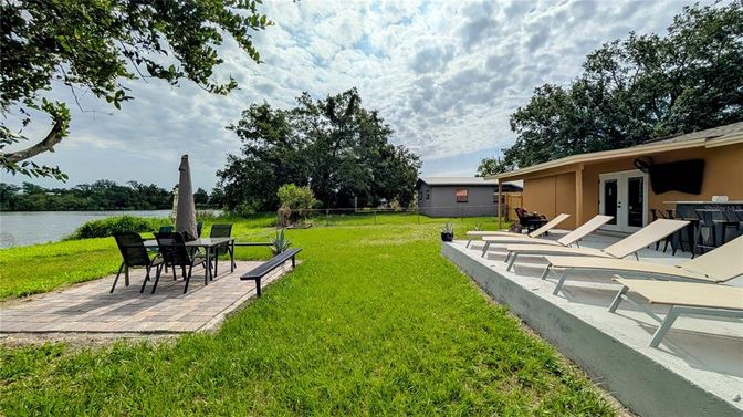 Backyard, Exterior, Water