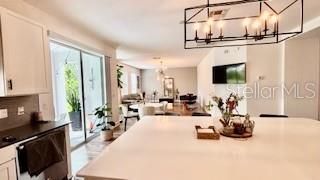 Chandelier, Interior, Kitchen, Living room