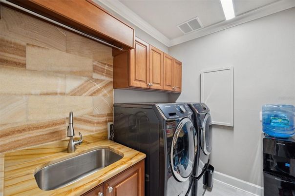 Interior, Washer