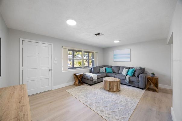 Interior, Living room, Recessed Lighting, Wood Texture Flooring