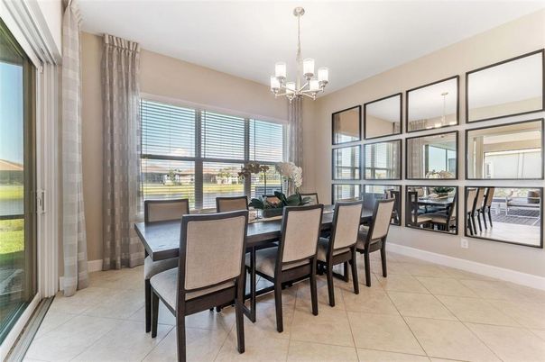 Chandelier, Dining room, Interior