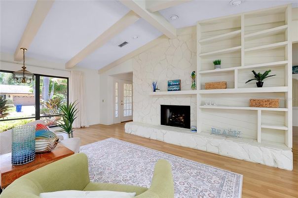 Fireplace, Interior, Living room, Pendant Lights, Recessed Lighting, Wood Texture Flooring