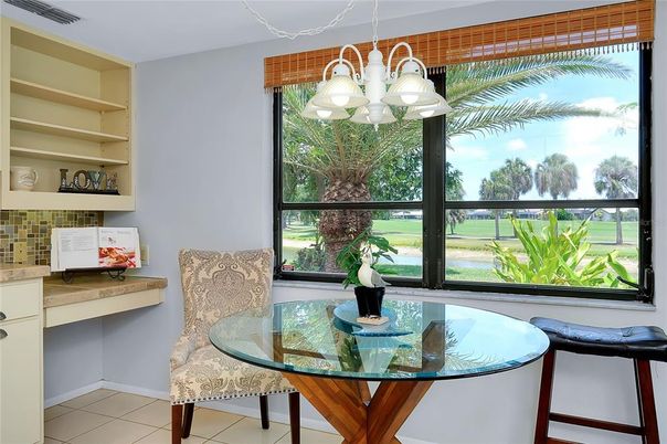 Dining room, Interior