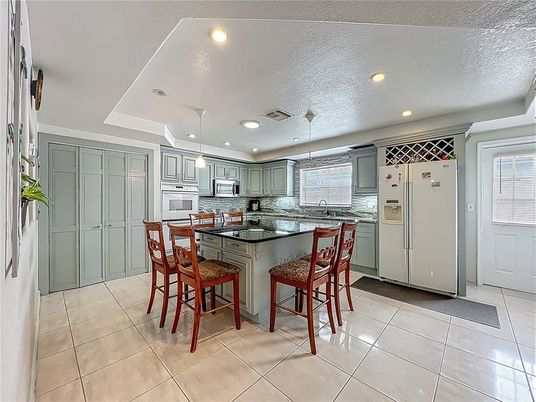 Interior, Kitchen, Pendant Lights, Recessed Lighting
