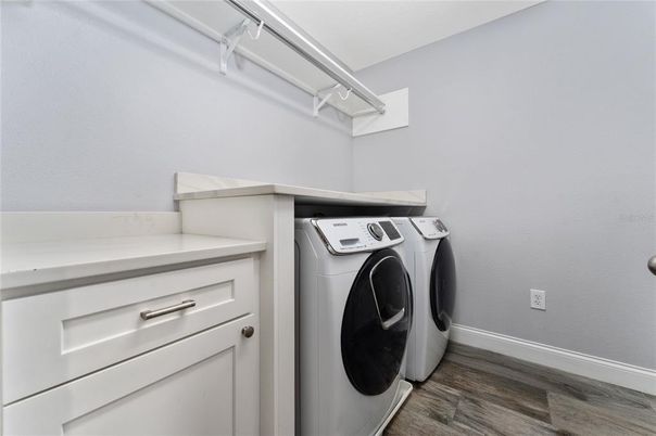 Interior, Washer, Wood Texture Flooring